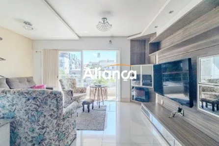 Casa com 4 Quartos para alugar, 400m² no Jardim Itu, Porto Alegre
