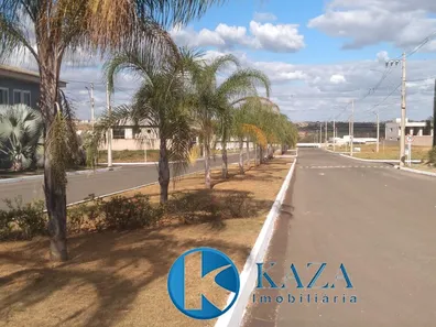 Lote/Terreno à venda, 302m² no Jardins Versailles, Valparaíso de Goiás