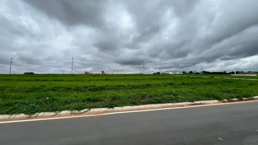 Lote/Terreno à venda, 280m² no Condomínio Vinhas, Senador Canedo