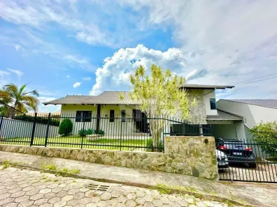 Casa com 3 Quartos à venda, 224m² no Escola Agrícola, Blumenau