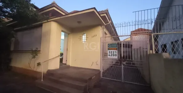 Casa com 3 Quartos à venda, 300m² no São João, Porto Alegre