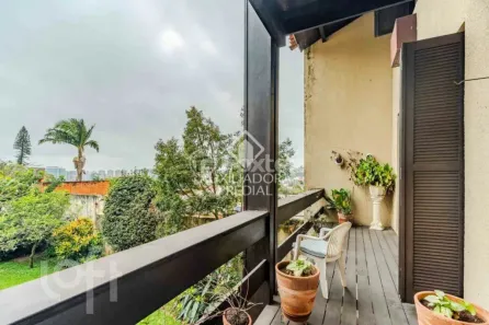 Casa com 4 Quartos à venda, 544m² no Três Figueiras, Porto Alegre