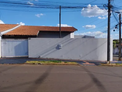 Casa com 3 Quartos à venda, 84m² no Jardim ltaparica, Londrina
