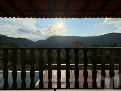 Casa de Condomínio com 4 Quartos à venda, 300m² no Cuiabá, Petrópolis