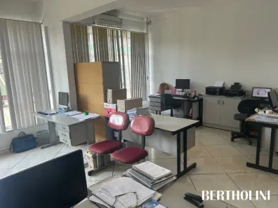 Sala Comercial à venda, 57m² no Campos Elíseos, Resende
