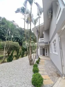 Casa com 4 Quartos à venda, 331m² no Centro II, Brusque