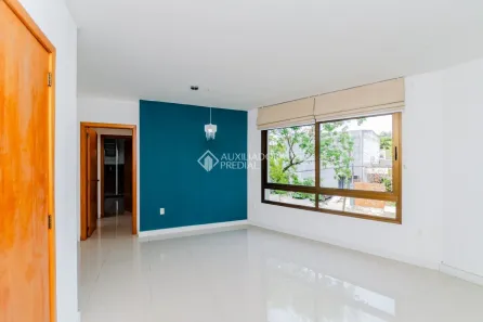 Apartamento com 2 Quartos para alugar, 79m² no Chácara das Pedras, Porto Alegre
