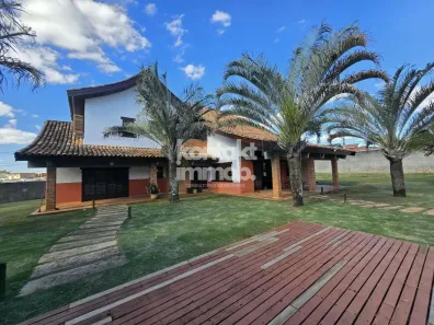 Fazenda/Sítio com 4 Quartos para alugar, 950m² no Vila Haro, Sorocaba