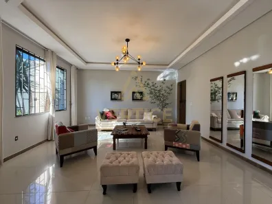 Casa com 4 Quartos à venda, 456m² no Jardim Amália, Volta Redonda