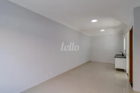 Casa com 2 Quartos à venda, 80m² no Vila Carrão, São Paulo