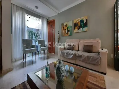 Casa com 3 Quartos à venda, 200m² no Vila Cláudia, São Paulo
