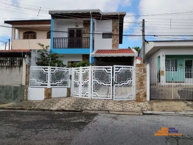 Casa com 3 Quartos à venda, 160m² no Cidade Jardim, Taubaté