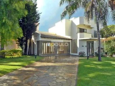 Casa com 4 Quartos para alugar, 350m² no Jardim Karaíba, Uberlândia