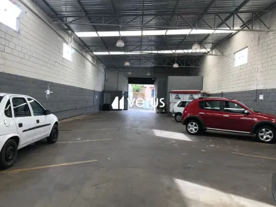 Galpão/Depósito/Armazém à venda, 300m² no Centro, Uberlândia