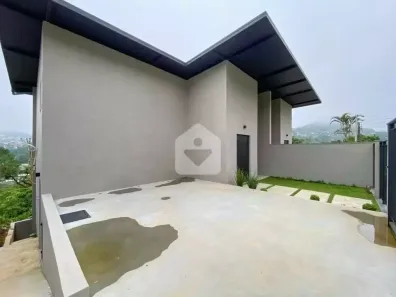 Casa com 3 Quartos à venda, 200m² no Quitandinha, Petrópolis