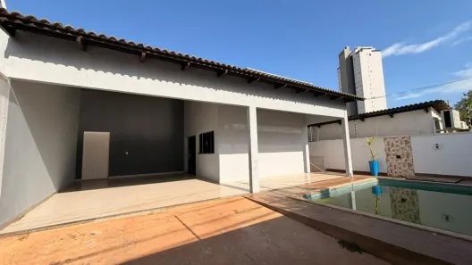 Casa com 4 Quartos para alugar, 130m² no Plano Diretor Sul, Palmas
