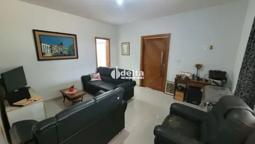 Casa com 4 Quartos à venda, 220m² no Morada Nova, Uberlândia
