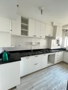 Apartamento com 2 Quartos para alugar, 48m² no Jardim Henriqueta, Taboão da Serra