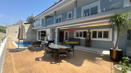 Sobrado com 4 Quartos para alugar, 600m² no Vila Albertina, São Paulo