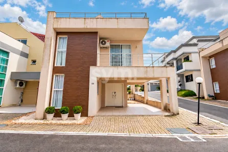 Casa de Condomínio com 3 Quartos à venda, 272m² no Campo Comprido, Curitiba
