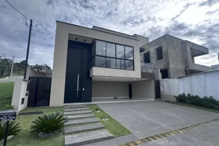 Casa com 3 Quartos à venda, 204m² no Jardins Nápoles, Senador Canedo