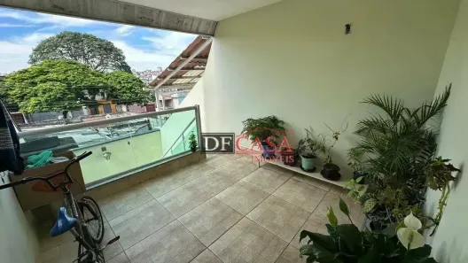 Sobrado com 3 Quartos à venda, 166m² no Jardim Eliane, São Paulo