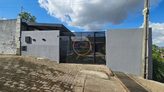 Casa com 3 Quartos para alugar, 200m² no Guará I, Brasília