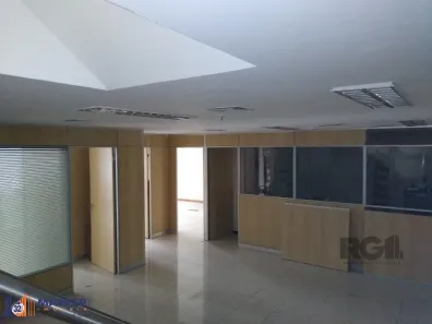 Sala Comercial à venda, 200m² no Centro Histórico, Porto Alegre