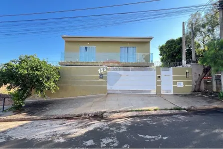 Sobrado com 4 Quartos à venda, 385m² no Parque Bom Retiro, Paulínia