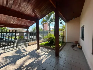 Casa com 4 Quartos à venda, 208m² no Vila Nossa Senhora das Graças, Taubaté