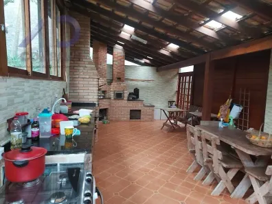 Casa de Condomínio com 3 Quartos para alugar, 240m² no Los Álamos, Vargem Grande Paulista