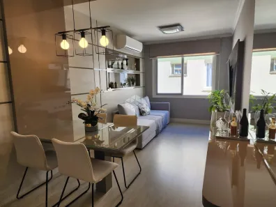 Apartamento com 2 Quartos à venda, 60m² no Menino Deus, Porto Alegre