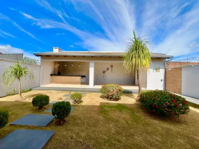 Casa com 3 Quartos à venda, 100m² no Jardim Esmeralda, Caldas Novas
