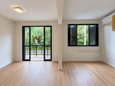 Apartamento com 2 Quartos à venda, 95m² no Coqueiros, Florianópolis