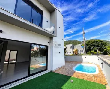 Casa com 3 Quartos à venda, 180m² no Itacorubi, Florianópolis