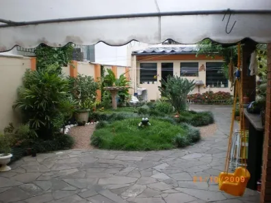 Casa com 3 Quartos à venda, 180m² no Petrópolis, Porto Alegre