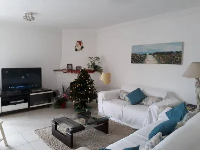 Casa com 4 Quartos para venda ou aluguel, 277m² no Jardim Messina, Jundiaí