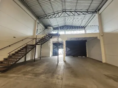 Galpão/Depósito/Armazém para alugar, 250m² no Santa Catarina, Caxias do Sul