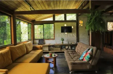 Casa com 3 Quartos para alugar, 200m² no Lagoa da Conceição, Florianópolis