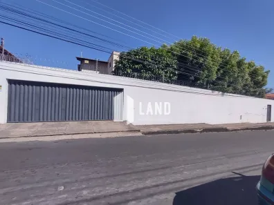 Casa com 5 Quartos à venda, 1500m² no Cristo Rei, Teresina