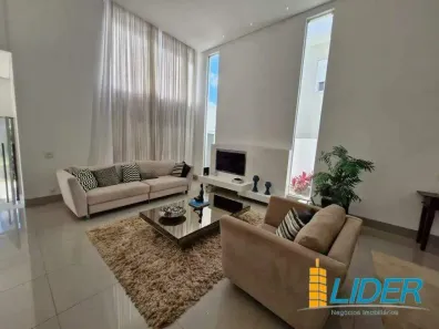 Casa de Condomínio com 3 Quartos à venda, 255m² no Nova Uberlândia, Uberlândia