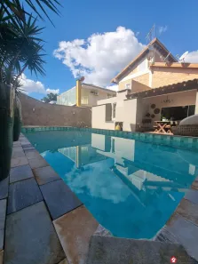 Sobrado com 3 Quartos à venda, 243m² no Parque Residencial Damha II, Presidente Prudente