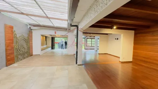 Imóvel Comercial para alugar, 210m² no Várzea, Teresópolis