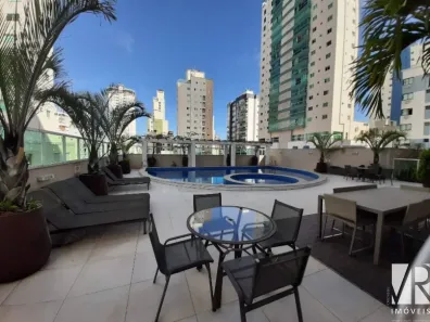 Apartamento com 3 Quartos para alugar, 120m² no Centro, Balneário Camboriú