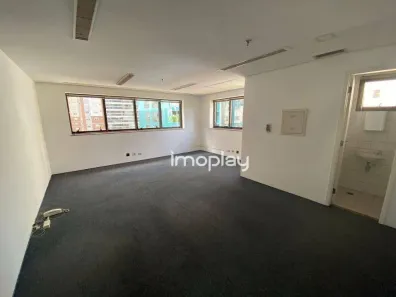 Sala Comercial à venda, 40m² no Vila Olímpia, São Paulo