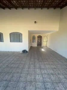 Casa com 3 Quartos para alugar, 200m² no Conjunto Residencial Coronel José Victorino de França, Barra Bonita