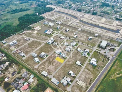 Lote/Terreno à venda, 299m² no Curumim, Capão da Canoa