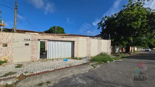 Casa com 4 Quartos à venda, 240m² no Parangaba, Fortaleza