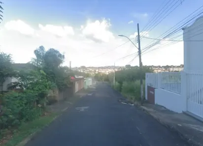 Lote/Terreno à venda, 250m² no Luizote de Freitas, Uberlândia
