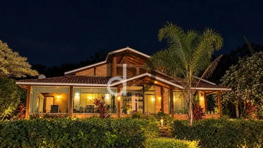 Fazenda/Sítio com 4 Quartos à venda, 282m² no Vista Alegre, Vinhedo